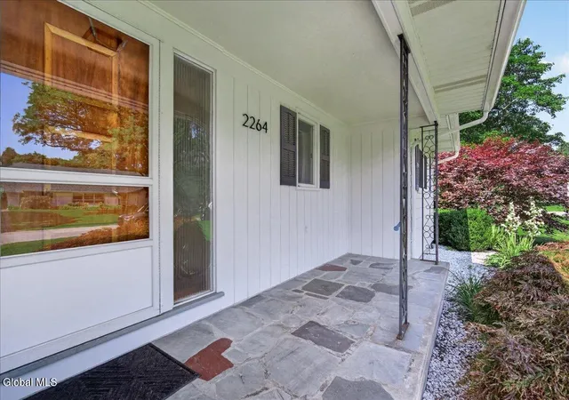 Homes for sale in Niskayuna, NY | 2264 Preisman Dr, Niskayuna, NY 12309 | MLS# 202621421
