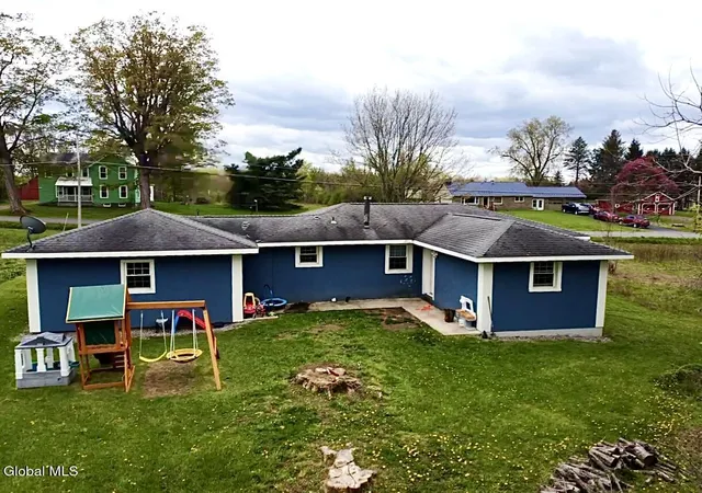 Homes for sale in Westmoreland, NY | 6847 W Carter Rd, Westmoreland, NY 13490 | MLS# 202616390