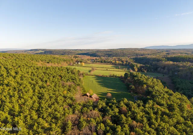 4th image of 220 Stanton Rd, Coeymans, NY 12046 | MLS# 202616582