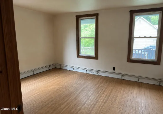 Photo 3 of Single family home for sale at 5 Elizabeth St, Port Henry, NY 12974 | MLS# 202615969 | Listing updated on 2026-09-11