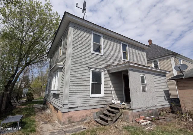 Homes for sale in Gloversville, NY | 4 Nelson St, Gloversville, NY 12078 | MLS# 202616105