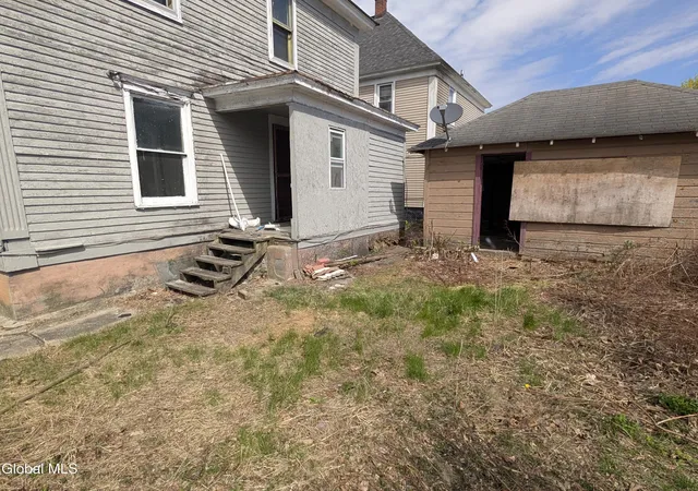 Homes for sale in Gloversville, NY | 4 Nelson St, Gloversville, NY 12078 | MLS# 202616105