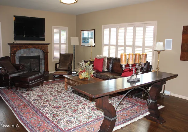 Photo 4 of Single family home for sale at 11 Long Shadow Dr, Latham, NY 12110 | MLS# 202616096 | Listing updated on 2026-09-14