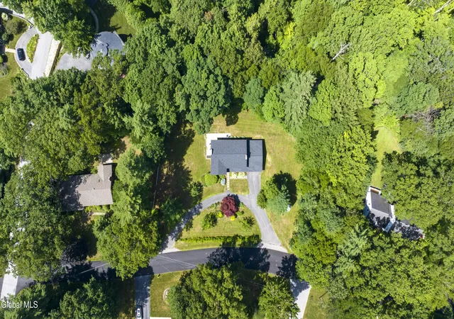5th image of 15 Roberts Ln, Saratoga Springs, NY 12866 | MLS# 202616679