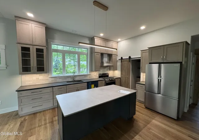 4th image of 561 Lake Rd, Stillwater, NY 12866 | MLS# 202616227