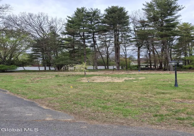 4th image of 21 Payne Ct, Clifton Park, NY 12065 | MLS# 202616345