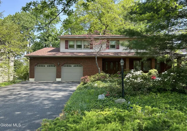 2nd image of 3 Ashford Ln, Schenectady, NY 12309 | MLS# 202619814