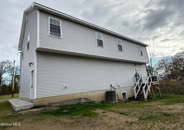 5th image of 81 Morris Rd, Schenectady, NY 12304 | MLS# 202616747