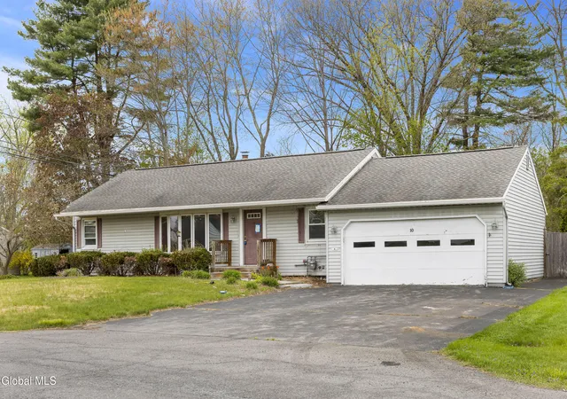 4th image of 10 Leto Rd, Albany, NY 12203 | MLS# 202616407