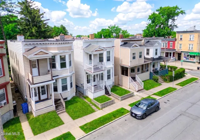 4th image of 167 N Allen St, Albany, NY 12206 | MLS# 202616599