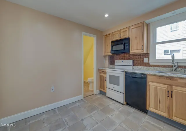 Homes for sale in Gloversville, NY | 37 E 8Th Ave, Gloversville, NY 12078 | MLS# 202616794