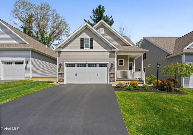 2nd image of 15 Bradley Cir, Halfmoon, NY 12065 | MLS# 202617291