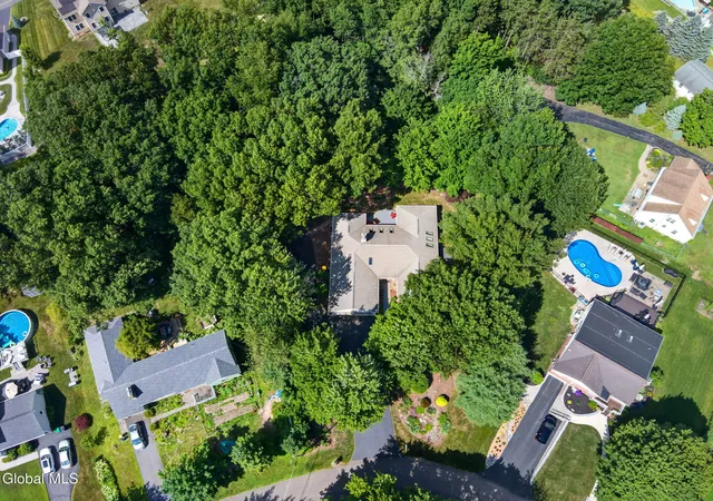 53rd image of 34 W Skyview Dr, Cohoes, NY 12047 | MLS# 202619566