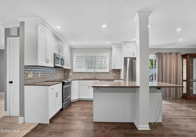 2nd image of 18 Willow Dr, Bethlehem, NY 12054 | MLS# 202620756