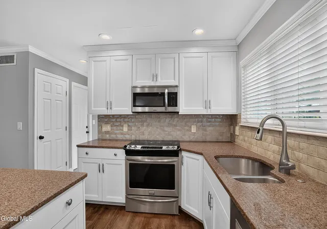 3rd image of 18 Willow Dr, Bethlehem, NY 12054 | MLS# 202620756