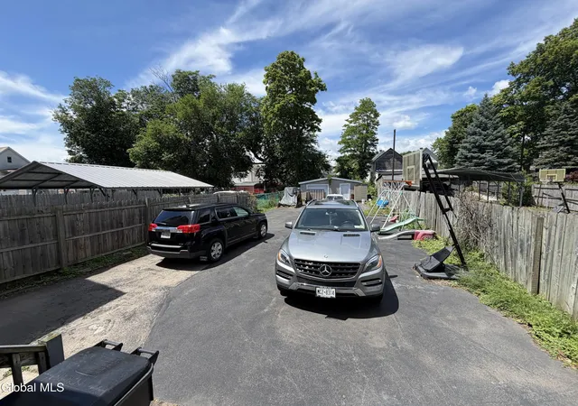 29th image of 131 Furman St, Schenectady, NY 12304 | MLS# 202620487