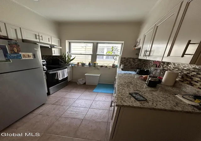 Photo 3 of Sale Pending at 186 Bay 35th St, Brooklyn, NY 11214 | MLS# 202616966 | Listing updated on 2026-05-27