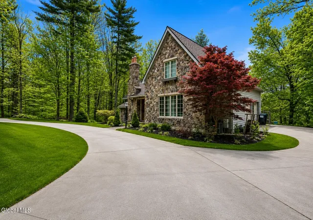 Photo 3 of Single family home for sale at 100 Southard Rd, Saratoga Springs, NY 12866 | MLS# 202617122 | Listing updated on 2026-05-20
