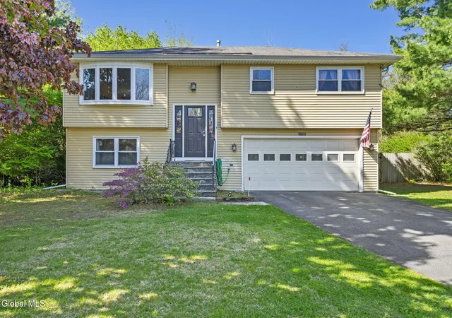 Homes for sale in Niskayuna, NY | 2400 Troy Schenectady Rd, Niskayuna, NY 12309 | MLS# 202617078