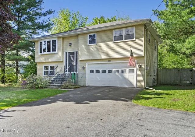 Homes for sale in Niskayuna, NY | 2400 Troy Schenectady Rd, Niskayuna, NY 12309 | MLS# 202617078