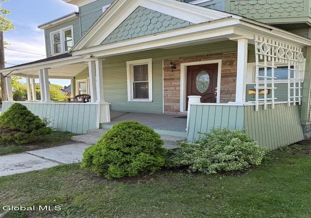4th image of 160 Market St, Amsterdam, NY 12010 | MLS# 202617942