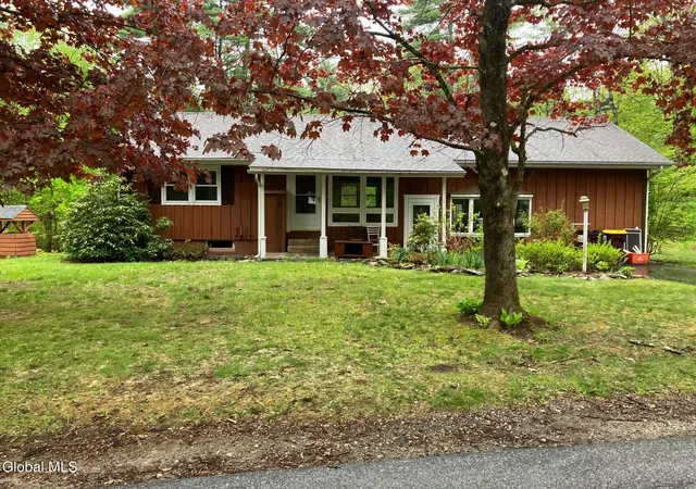 Homes for sale in Saratoga Springs, NY | 14 Canty Rd, Saratoga Springs, NY 12866 | MLS# 202617353
