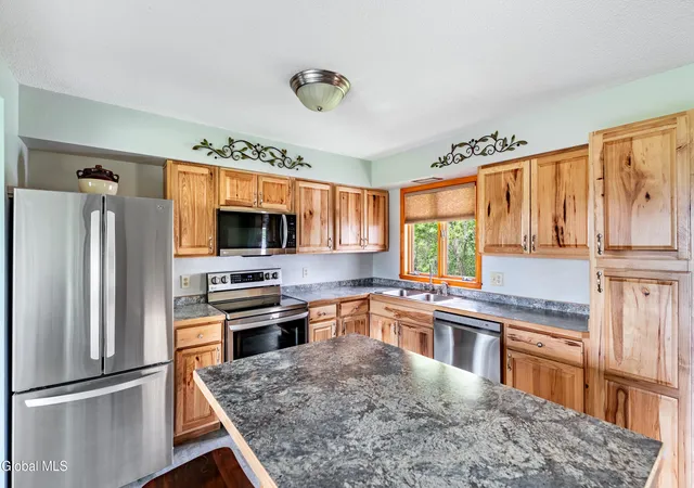 Homes for sale in Schaghticoke, NY | 57 Casey Rd, Schaghticoke, NY 12154 | MLS# 202617177