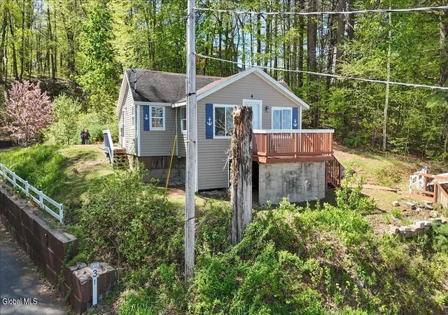 4th image of 4 Aft Ct, Stillwater, NY 12866 | MLS# 202617347