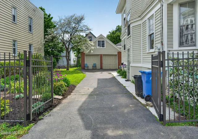 5th image of 446 Yates St, Albany, NY 12208 | MLS# 202617321