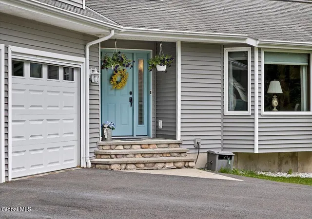 Photo 2 of Single family home for sale at 2598 New York 43, Averill Park, NY 12018 | MLS# 202618481 | Listing updated on 2026-08-03