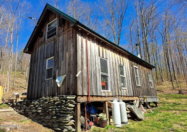 4th image of 277 Breese Hollow Rd, Hoosick Falls, NY 12090 | MLS# 202617305