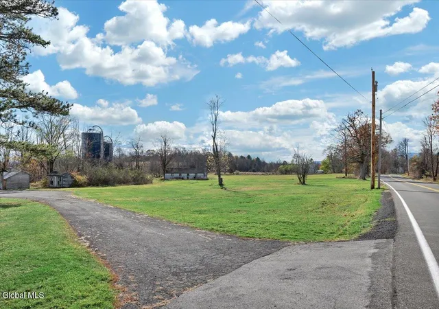 Listing Photo 2 - Condo for sale in building located at 186 Cty Rte 411, Greenville, NY 12083 - Unit #