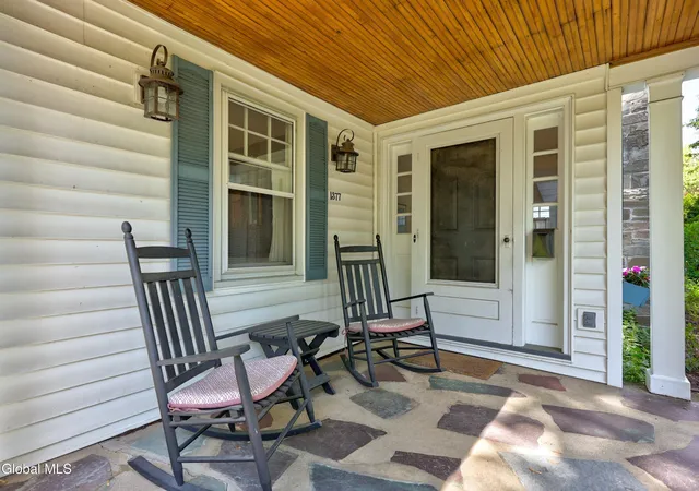 Homes for sale in Niskayuna, NY | 1377 Clifton Park Rd, Niskayuna, NY 12309 | MLS# 202618599