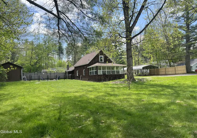 Photo 3 of Single family home for sale at 1016 County Hwy 138, Broadalbin, NY 12025 | MLS# 202617447 | Listing updated on 2026-09-14
