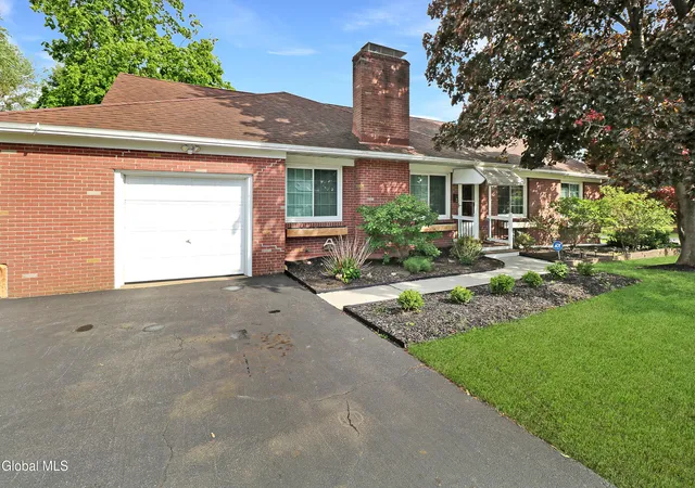 3rd image of 10 Palma Blvd, Guilderland, NY 12203 | MLS# 202617690