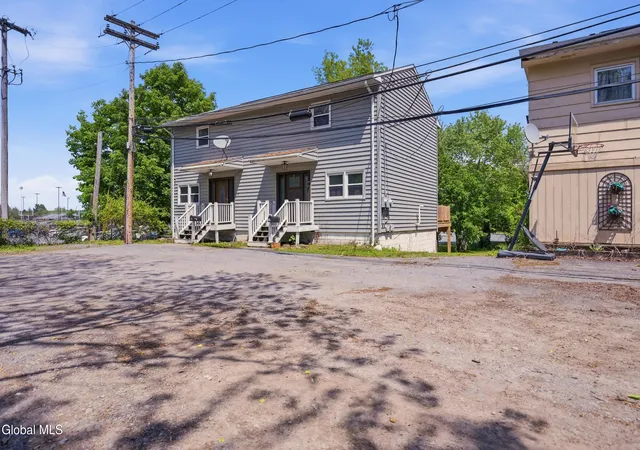 Homes for sale in Schuylerville, NY | 34 Spring Street, Schuylerville, NY 12871 | MLS# 202617782