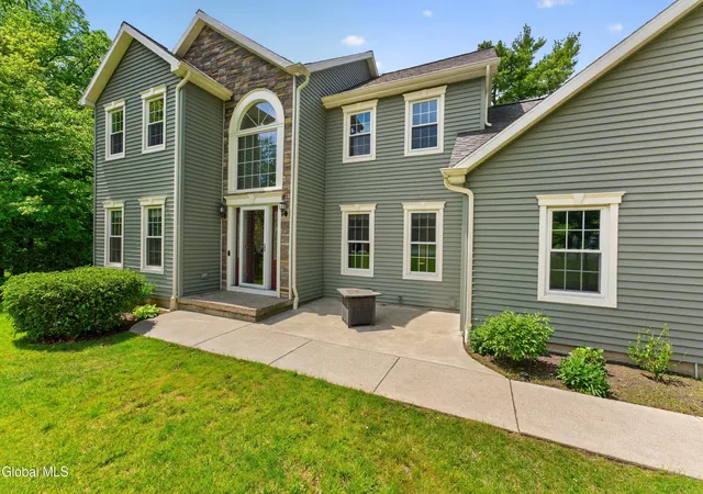 Homes for sale in East Greenbush, NY | 11 Pineview Ln, East Greenbush, NY 12061 | MLS# 202617616