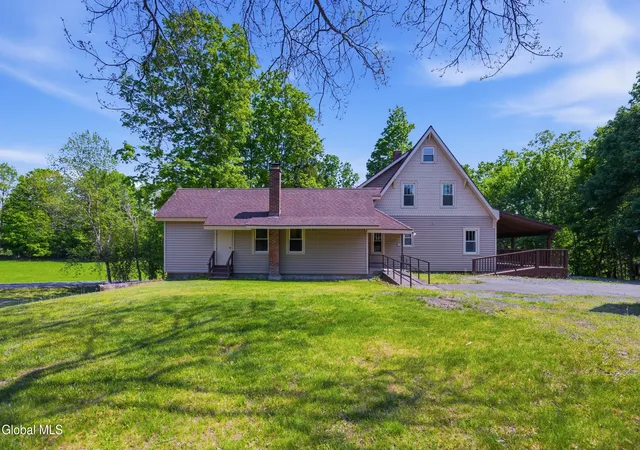 Homes for sale in Sand Lake, NY | 4 Tyler Wy, Sand Lake, NY 12196 | MLS# 202618291