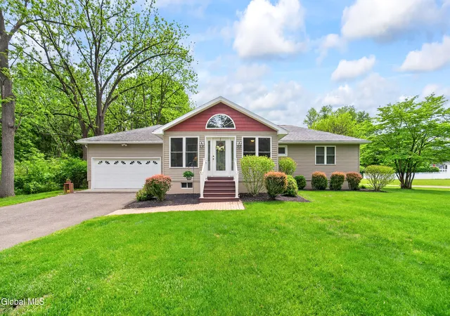1st image of 17 North St, Bethlehem, NY 12054 | MLS# 202618092