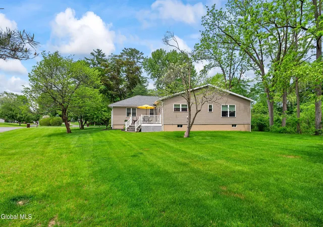 3rd image of 17 North St, Bethlehem, NY 12054 | MLS# 202618092