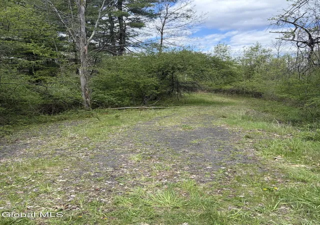 Homes for sale in Schaghticoke, NY | 676 Knickerbocker Rd, Schaghticoke, NY 12154 | MLS# 202617741