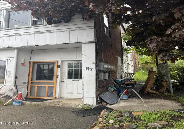 Homes for sale in Schuylerville, NY | 67 Broad St, Schuylerville, NY 12871 | MLS# 202617689