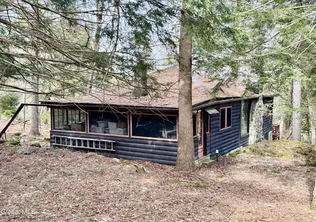 Homes for sale in Berlin, NY | 40 Pine Trl, Berlin, NY 12153 | MLS# 202617871