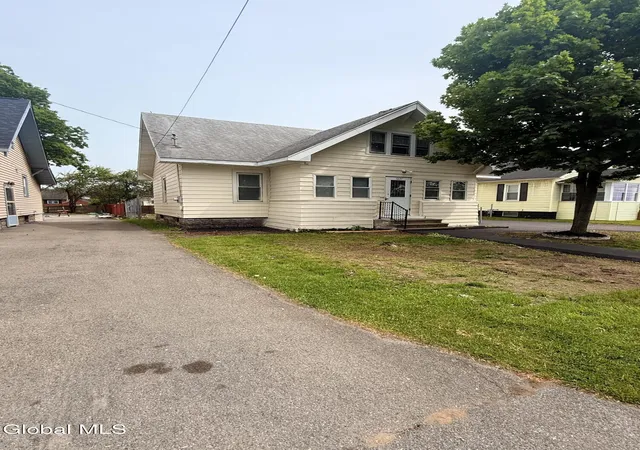 3rd image of 1231 N Westcott Rd, Rotterdam, NY 12306 | MLS# 202617907