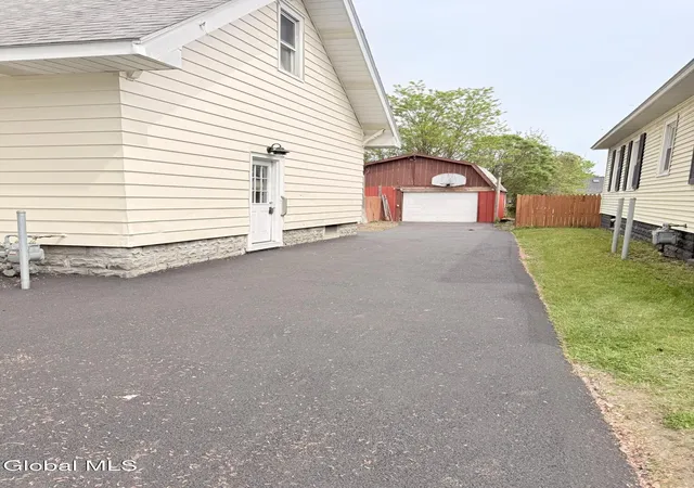 4th image of 1231 N Westcott Rd, Rotterdam, NY 12306 | MLS# 202617907