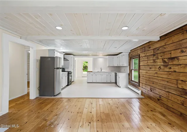 Homes for sale in Greenfield, NY | 457 Sandhill Rd, Greenfield, NY 12833 | MLS# 202618769