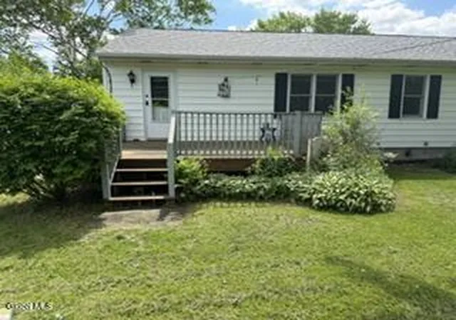 Homes for sale in West Coxsackie, NY | 57 Lovecky Rd, West Coxsackie, NY 12192 | MLS# 202617939