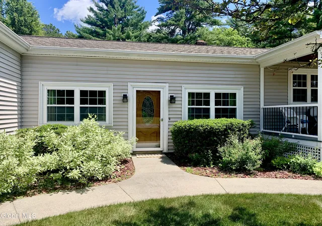 3rd image of 15 Algonquin Dr, Queensbury, NY 12804 | MLS# 202619827