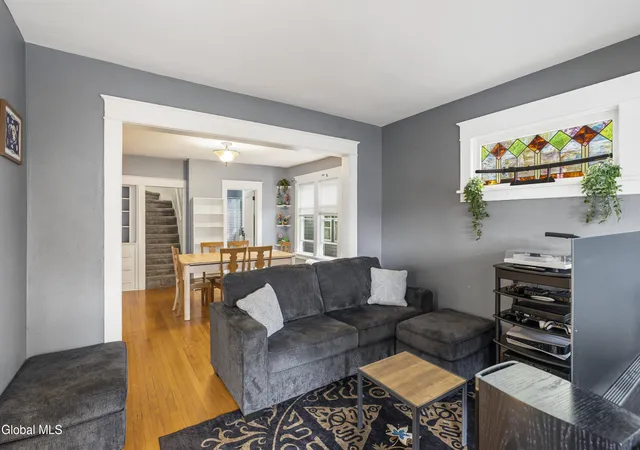 4th image of 106 Lark St, Schenectady, NY 12302 | MLS# 202617959