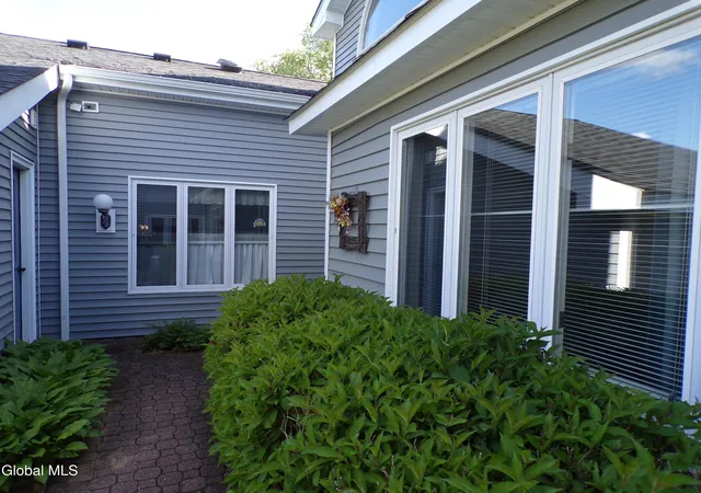 Photo 3 of Townhouse for sale at 20 Westwood Dr, Queensbury, NY 12804 | MLS# 202617963 | Listing updated on 2026-09-15
